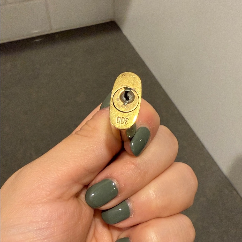 Lv lock and key #300 - Picture 4 of 4